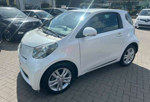 Toyota iQ 1.33i VVT-i Premium Multidrive