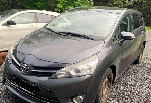 Toyota 1.6 D-4D Skyview 7pl.