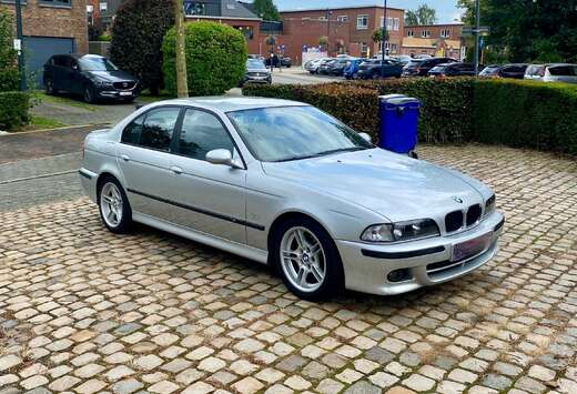 BMW 520i