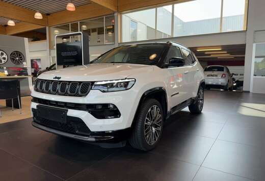 Jeep 4Xe S