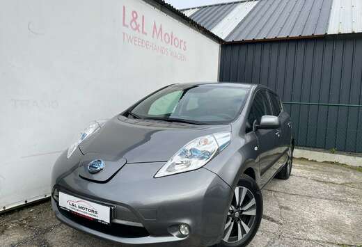 Nissan Leaf 30 kWh Black Edition  Full Options