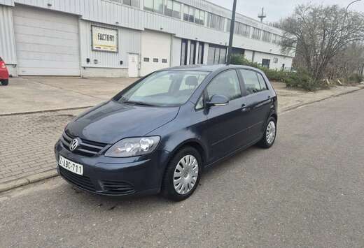 Volkswagen 1.6 - Airco - Trekhaak + Keuring/ Carpass