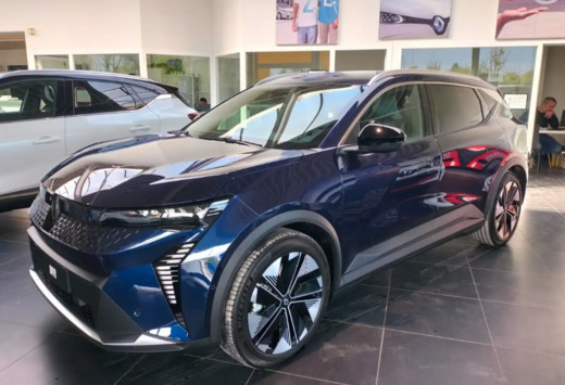 Renault E-Tech electric Iconic Esprit Alpine Techno E ...