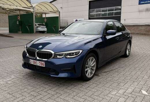 BMW 330e