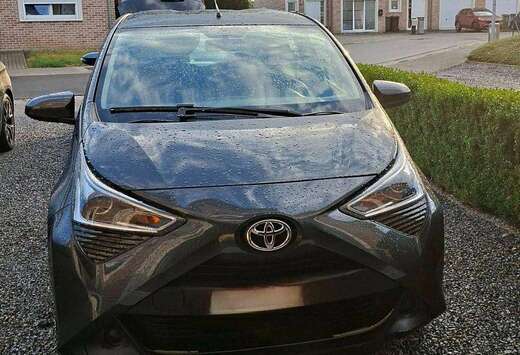 Toyota Aygo 1.0i VVT-i x-play II