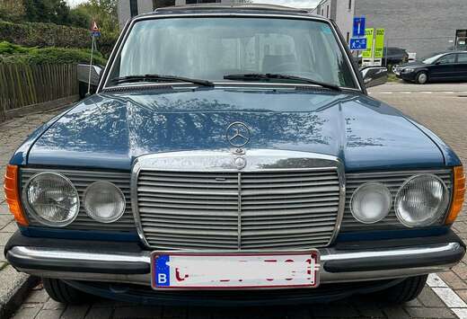 Mercedes-Benz 200 D