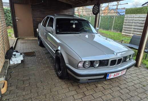 BMW 520i