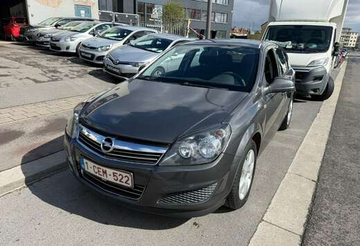 Opel Astra 1.6i Cosmo**12M GARANTIE**