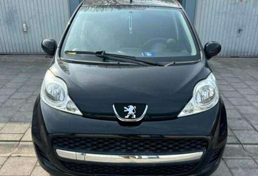 Peugeot 107 1.0i Urban Move