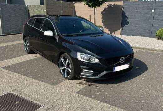 Volvo V60 2.0 D2 Black Edition