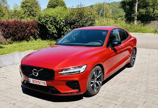 Volvo 2.0 B3 MHEV R-Design Geartronic