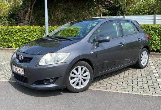 Toyota Auris 2.0 D-4D