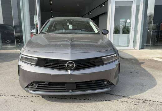 Opel Sports Tourer 6 1.6 Turbo Hybrid 132kW Edition