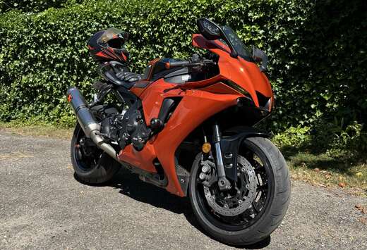 Akrapovic Trackday Demi-ligne