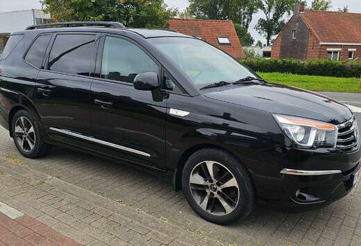 SsangYong Rodius 2.0 e-XDi200 Sapphire