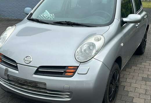 Nissan 1.2i 16v Acenta A/C
