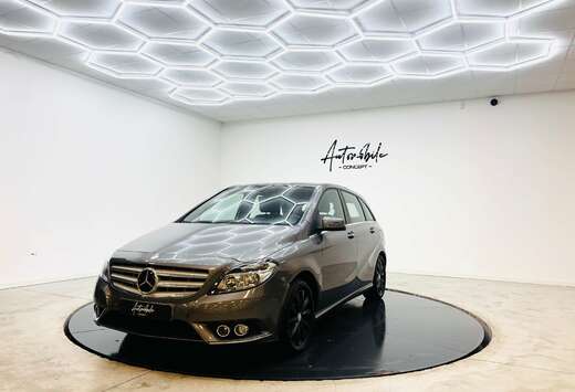 Mercedes-Benz 1AN GARANTIECARNET COMPLETPARKING ASSIS ...