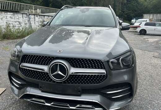 Mercedes-Benz de 4-Matic Pakc Amg