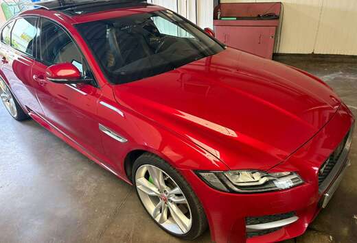 Jaguar XF 3.0 D V6 S