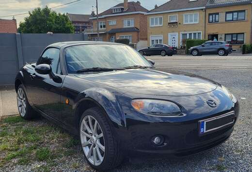 Mazda Roadster Coupé 1.8i 16v Active