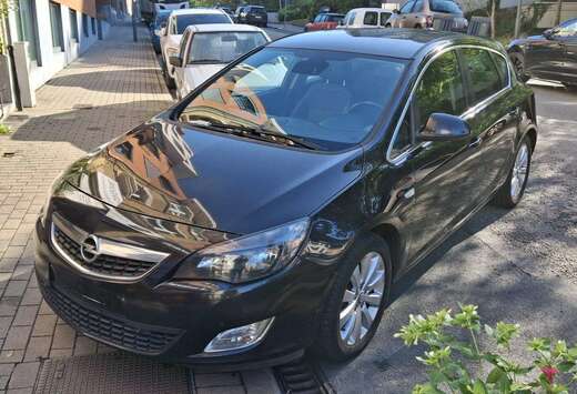 Opel Astra 1.7 CDTi ecoFLEX Cosmo Start