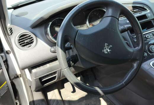 Peugeot 5008 HDI 150 Active