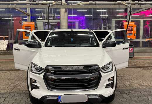 Isuzu Double Cab 4WD Autm. V-Cross