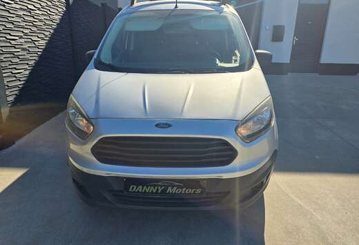 Ford 1.5 TDCi Ambiente***prete a immatriculier***