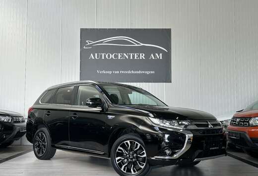 Mitsubishi 2.0i PLUG IN 4WD Instyle Premium 360Cam**  ...