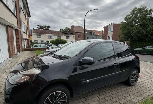 Renault 1.2i Authentique