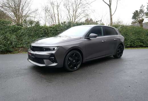 Opel P-HEV 1.6 Turbo GS 180 PK