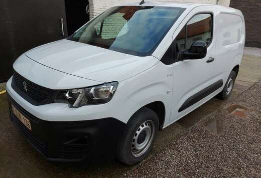 Peugeot 1.6 BlueHDi L1 STD Light Pro S/S