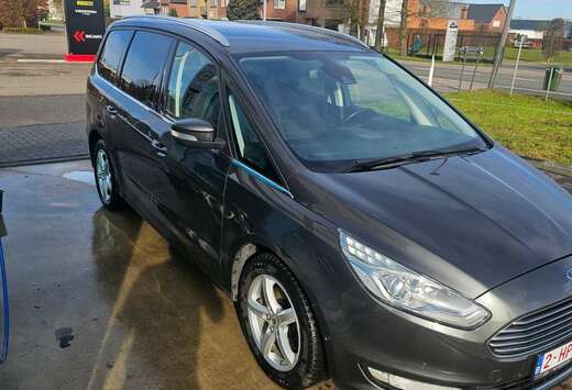 Ford Automatiquement, Phare Xenon, Black esition, Etc