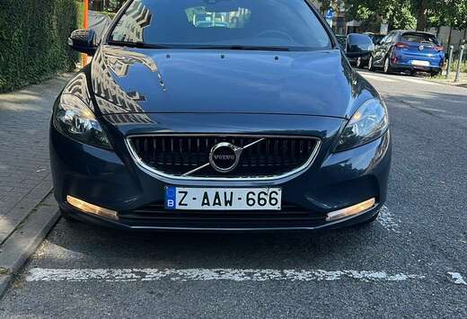Volvo V40 2.0 T2 Eco Inscription 12 mois de garantie