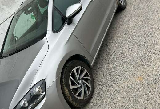 Volkswagen 1.2 TSI Sound DSG