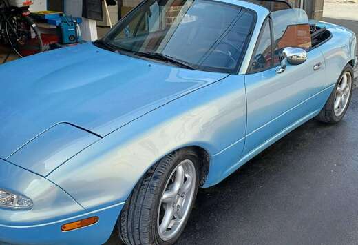 Mazda CABRIOLET