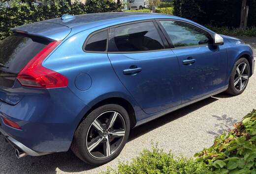 Volvo V40 2.0 D2