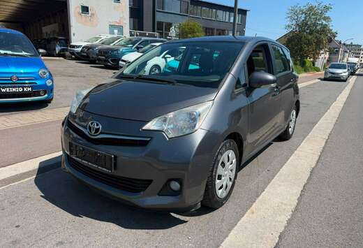 Toyota 1.4 D-4D **AUTOMATIC**