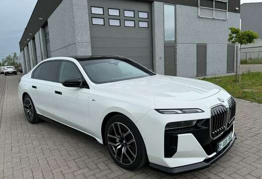 BMW xDrive / volleidig M pack en M760e Luxe