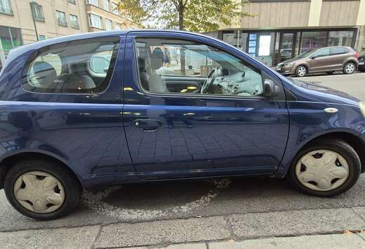 Toyota 1.3i   90000 KM . GARANTIE  12 MOIS . AUTOMATI ...