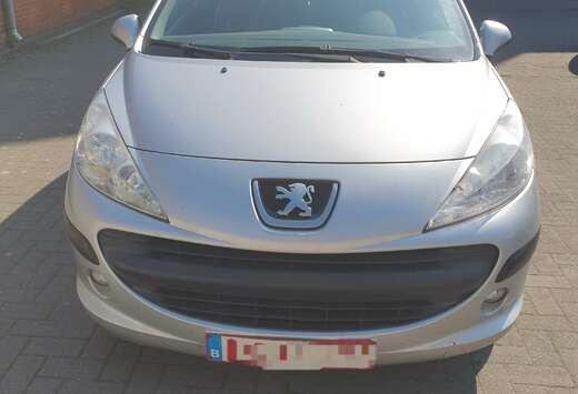 Peugeot 207 1.4i X Line