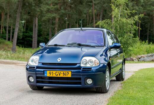 Renault 2.0i 16v Sport
