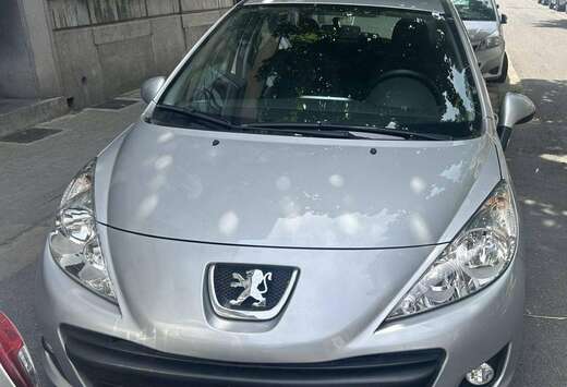 Peugeot 207 1.4i Access \