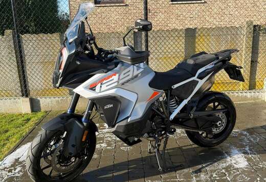 NIEUW - slechts 1300 km.
