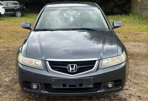 Honda Accord 2.2 CTDi 320.000 km