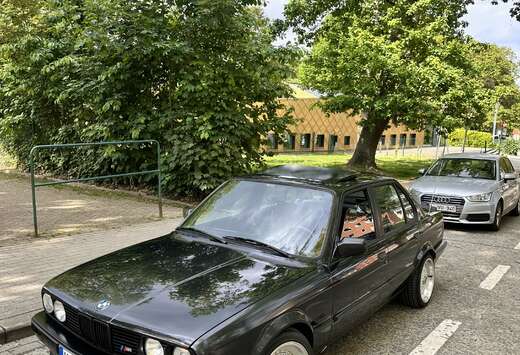 BMW OLDTIMER E30