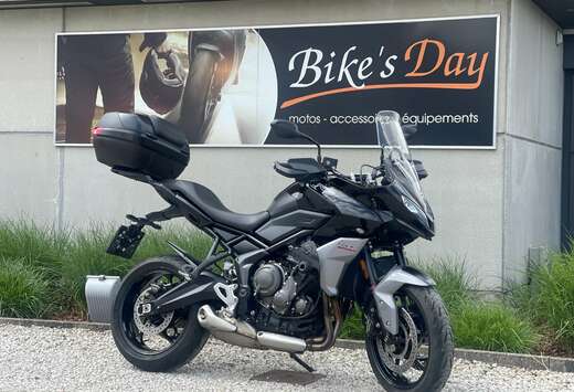 Triumph 660