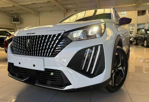 Peugeot 1.2i ALLURE 100pk Manueel + GPS - NIEUW !!