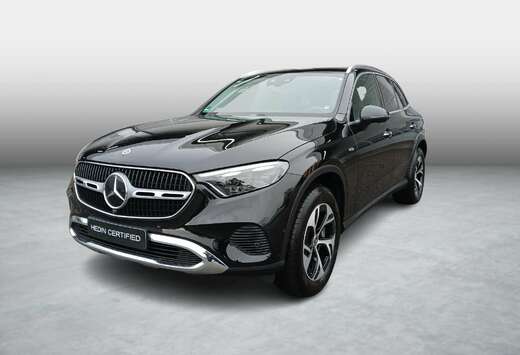 Mercedes-Benz e 4MATIC SUV Luxury Line  Smartphone In ...