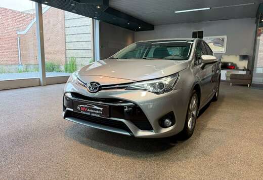 Toyota 1.8i * Boîte auto * Navi * Keyless * Caméra  ...